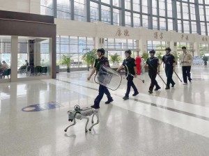 人機協(xié)同 鍛造新時代安保鐵軍  —— 溫州國泰保安服務有限公司駐附一醫(yī)安保隊伍